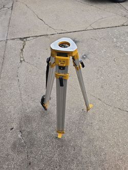 Tripod  dw0736
