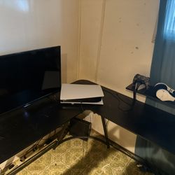 L-shaped Gaming Desk 