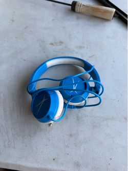 Audifonos en muy buenas condiciones marca ALTEC lansing