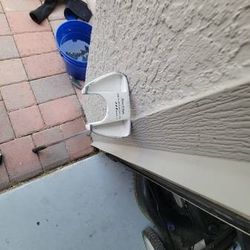 Kids white putter tour edge