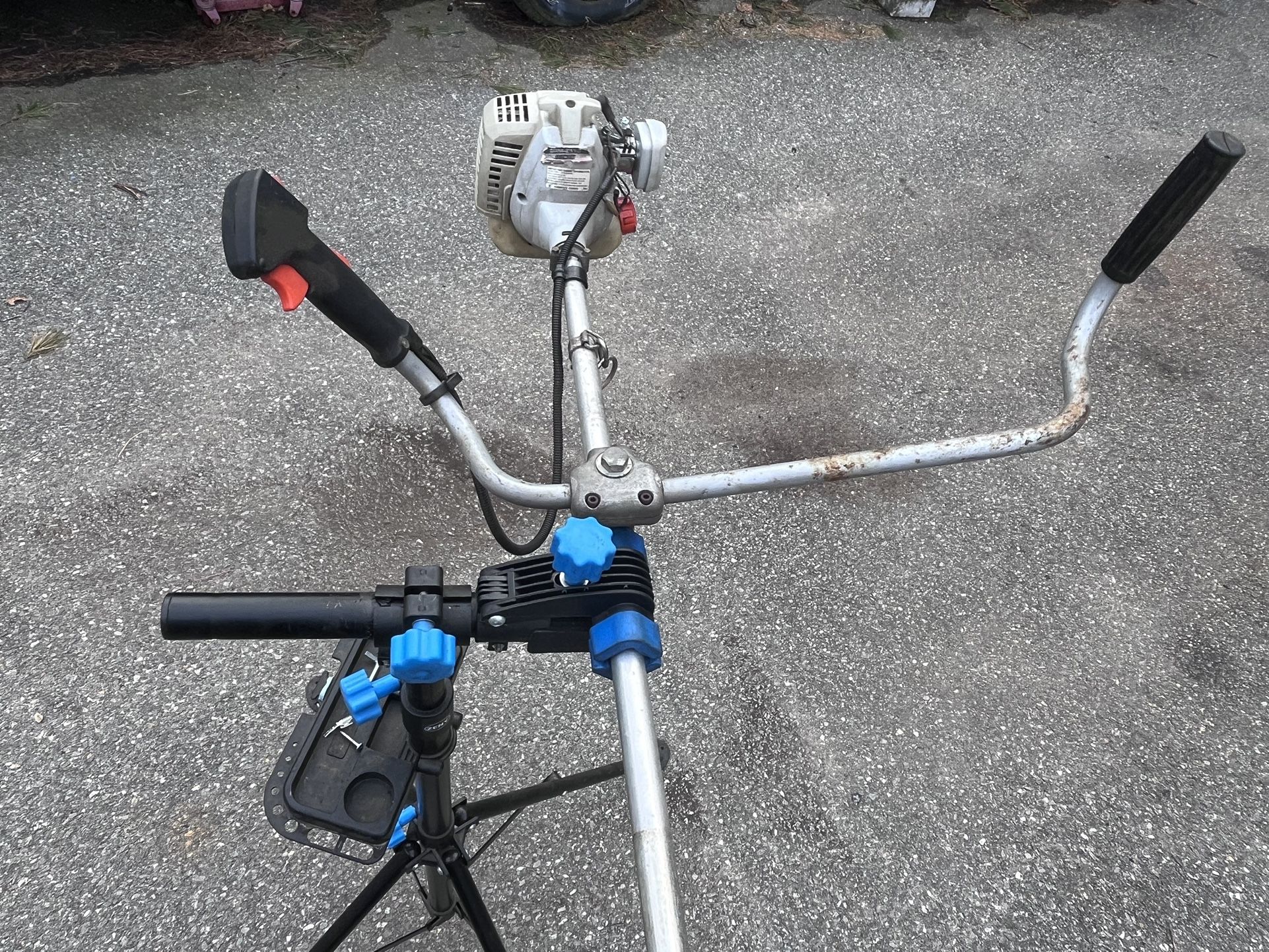 Echo SRM-2110 Brush Cutter / Trimmer