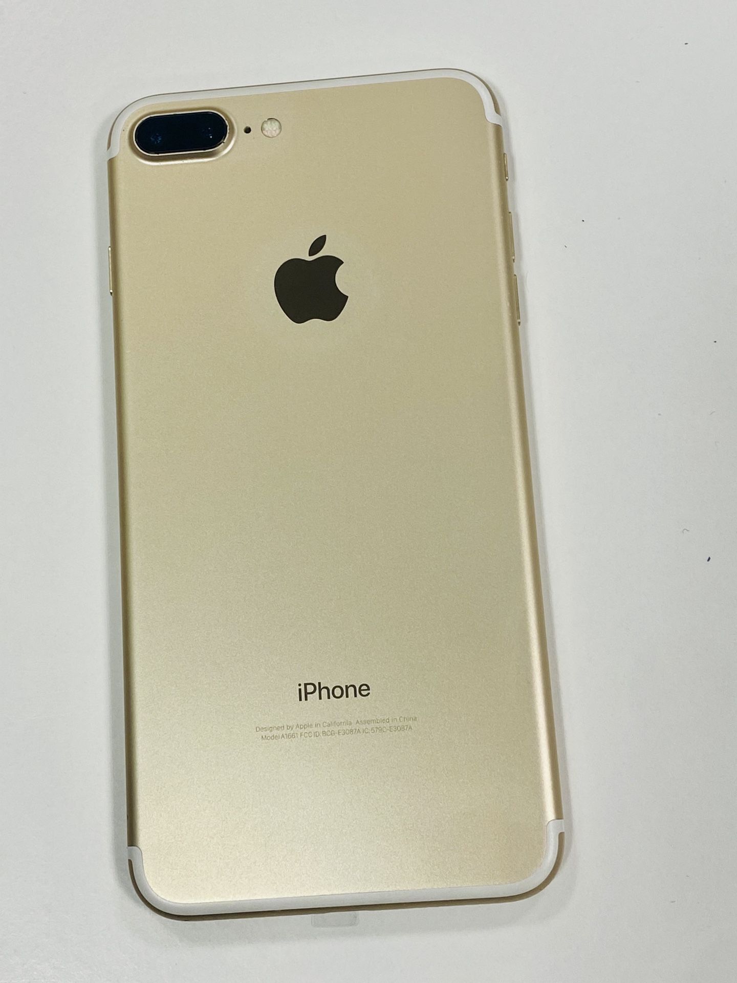 iPhone 7 Plus 128 Gigs Fully Unlocked