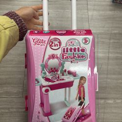 NWT 2-in-1 Little Fashion Kids playset