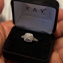 Kay Jewelers White Gold 10k Diamond Round Cut Engagement Ring (size 7) Read Description 