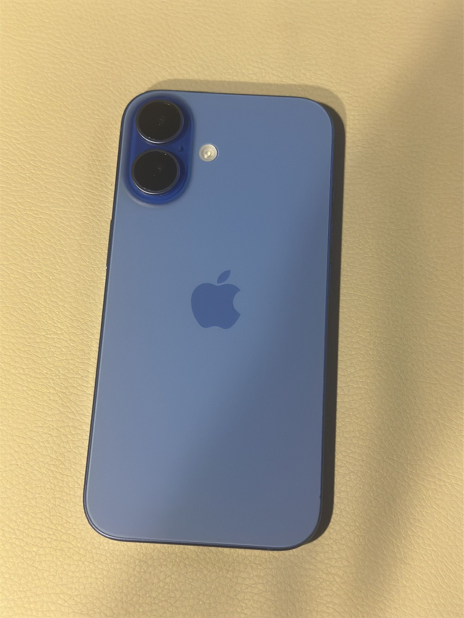 Unlock iPhone 16 256GB Blue