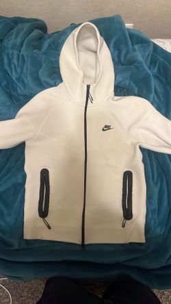 Nike Tech