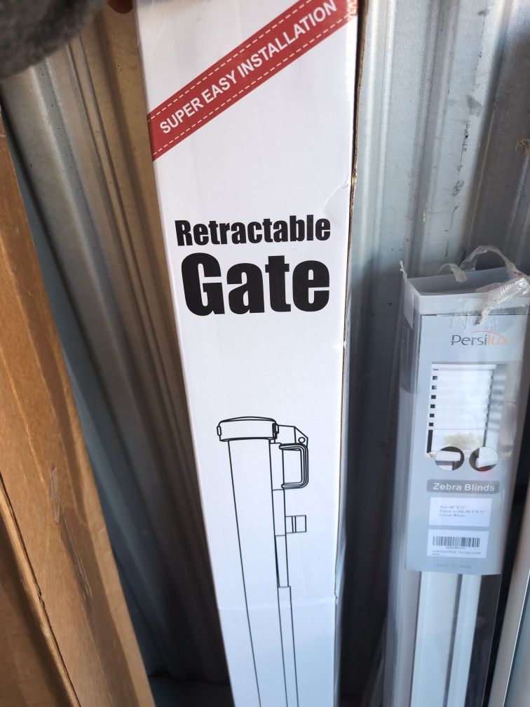 Retractable Gate