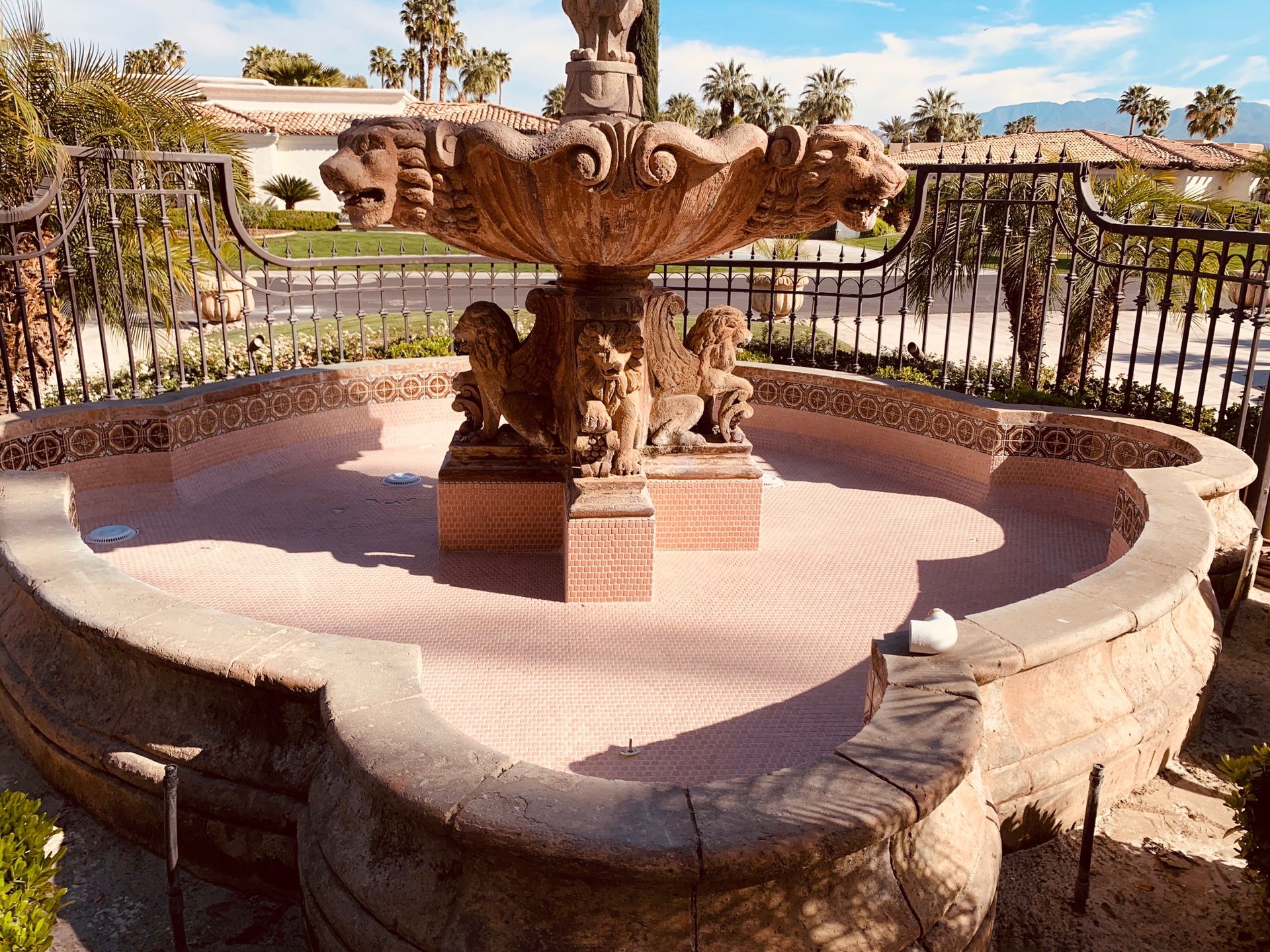 Tile cleaning ... get rid of all that calcium line around your pool, spa, fountain that makes it look old.. give it that new look again
