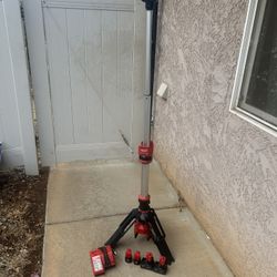 Milwaukee  M12 Rocket Tower Light Dual Power Cordless & Corded 