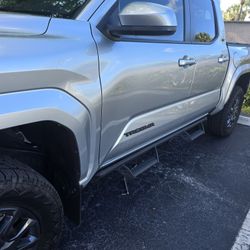 2024-2026 Drop Step Nerf Bars
Original From Toyota Dealership 