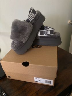 UGGS