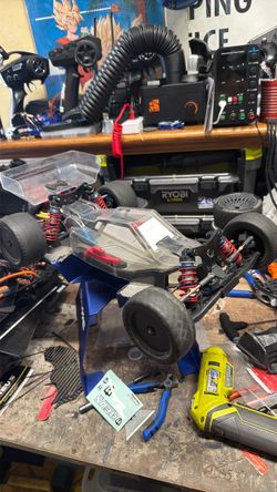 TEAM ASSOCIATED BUGGY