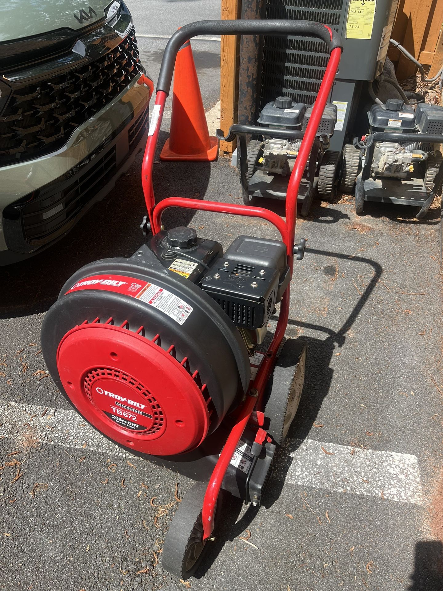 Troy Bilt Leaf Blower