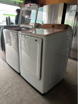 Samsung Washer & Gas Dryer Set – Like New | 2024 Model | Natural Gas | Fully Serviced | Delivery Available