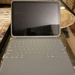 Apple iPad 10th Gen LIKE NEW 64g WiFi 