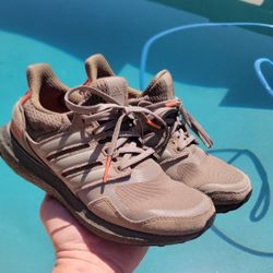 Adidas UltraBoost S&L Raw Khaki NEARLY NEW Sz 4 Mens / 5.5 Womans 