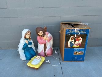 Vintage 3-piece Lighted Blow Mold Nativity General Foam Plastics