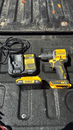 DeWalt Brushless drill 20V Atomic series, Battery & Charger..