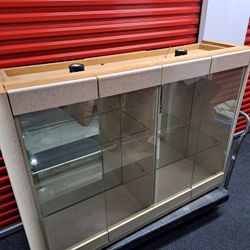 Display Cabinet With Lighting 