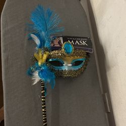 turquoise jewel halloween mask 