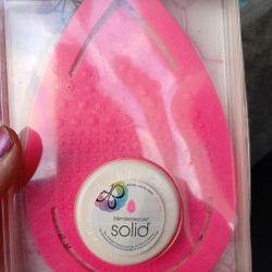 Makeup Brush Cleaner