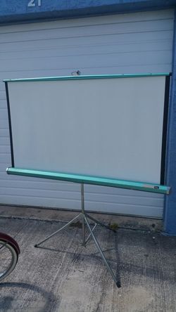 Projector screen