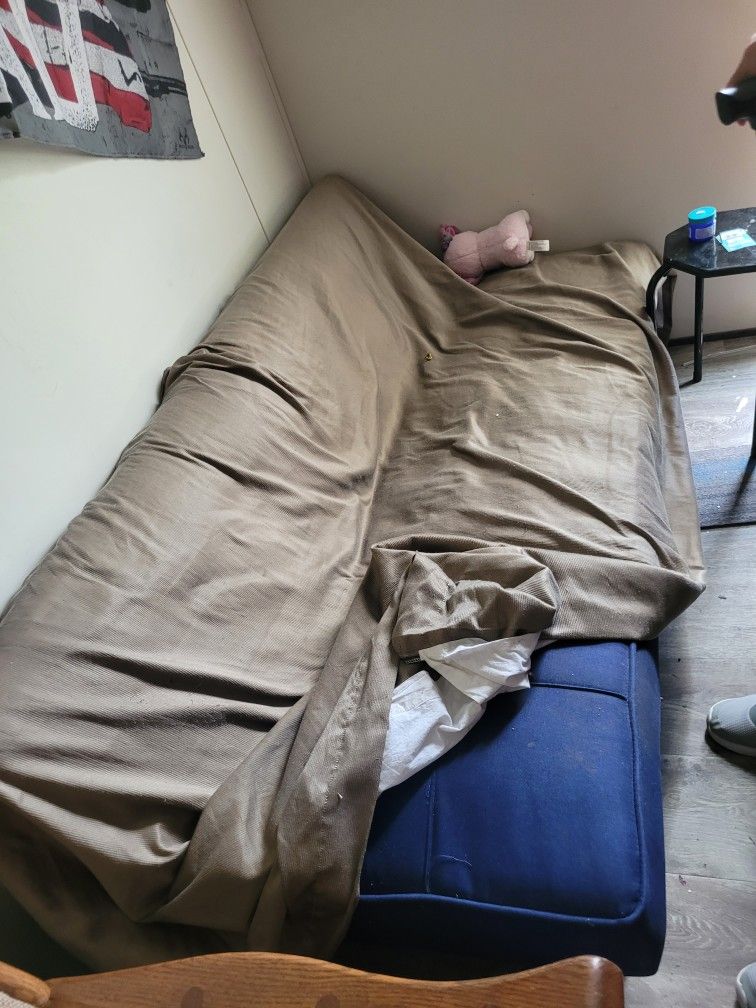 Free Futon/bed