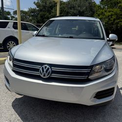 2017  Volkswagen Tiguan🚙