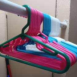 KID'S CLOTHING HANGERS FOR SALE!!