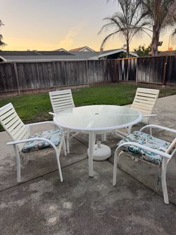 5 piece table and chairs outdoor