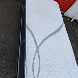 Twin Mattress 