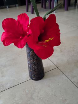 See 3 pix brown carved Wood lookCeramic vase