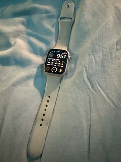 Apple Watch Series 8