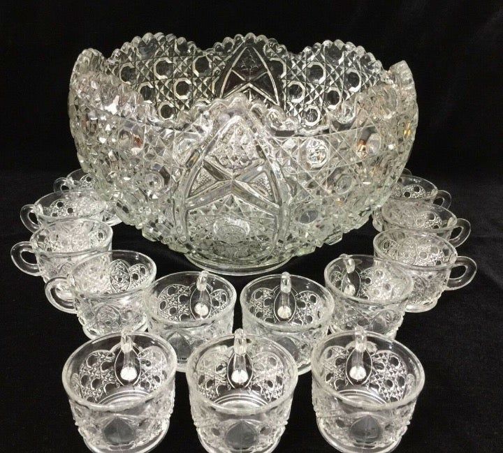 Crystal Punch Bowl Set, 17 Glasses And Ladle Included Daisy’ Bubbles