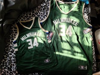 Bucks jersey size small and xl