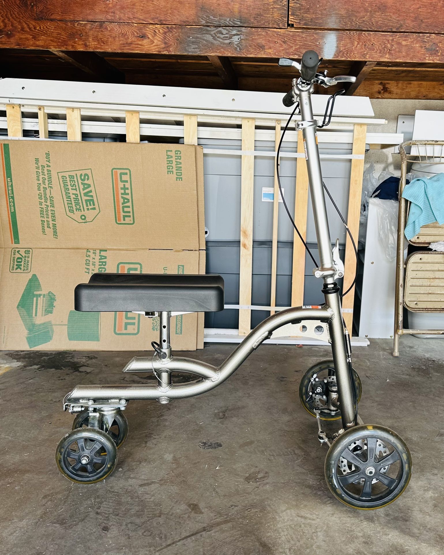 Knee Scooter