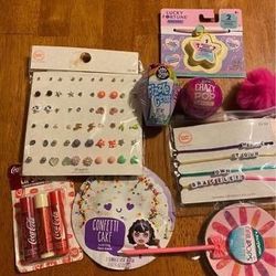 Girls 8pc Stocking Stuffer lot 