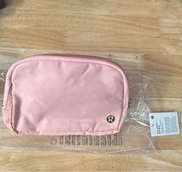 Lululemon everywhere belt pink
