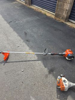 Husqvarna 322L gas string trimmer!