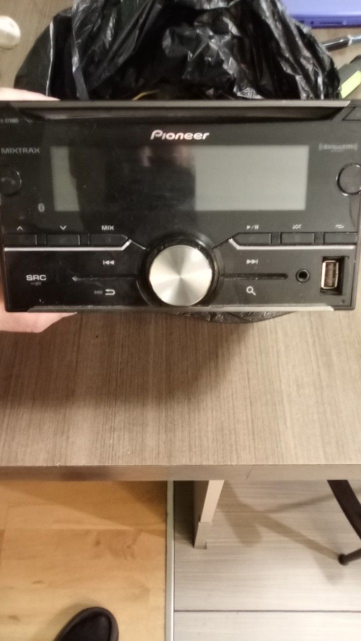 Pioneer Stereo