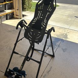 Teeter inversion table