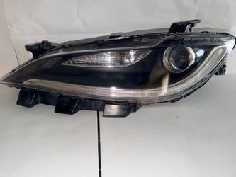 Faro Derecho Chrysler (contact info removed)-2017