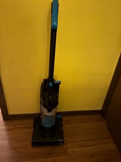 Vacuum Bissell like new