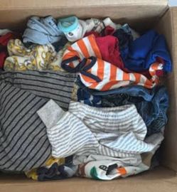 Babyboy size 6-9 and 12 months clothes