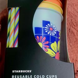 Starbucks 5-Pack Reusable Cold Fun Color Changing Cups 2022 - New With  Straws!! for Sale in Aiken, SC - OfferUp