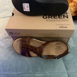 Clark Sandals Size 6 1/2 Women’s Never Used