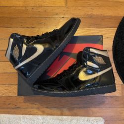 jordan 1 black metallic gold