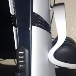 PS5 Pro With Monitor 