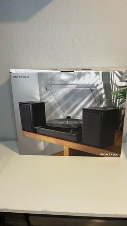 Vinyl player