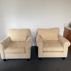 Havertys Accent Chairs – Set of 2